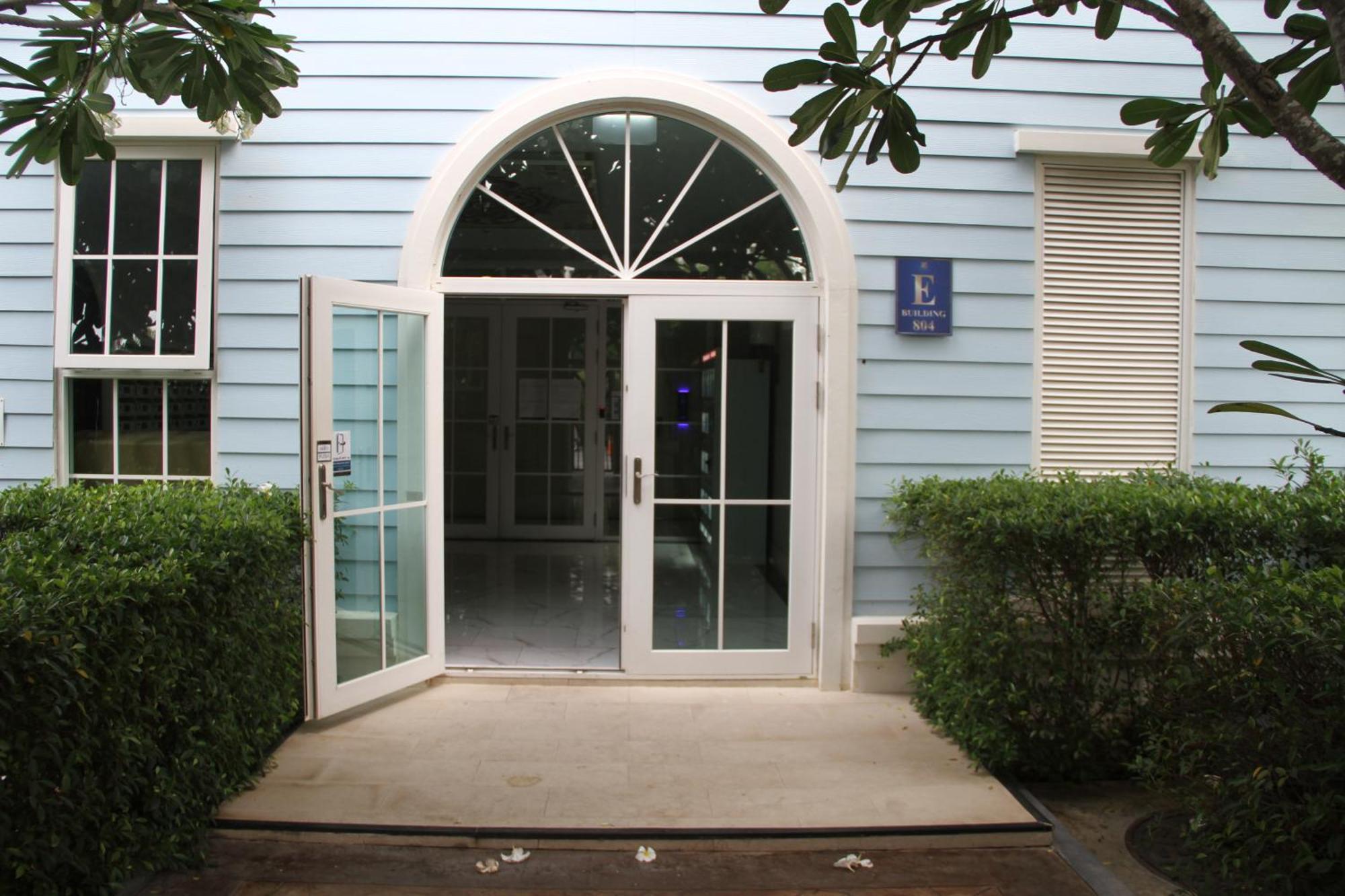 Grand Florida芭提雅带免费游泳池温泉和健身房和办公区水上花园公寓e208 ナ・ジョムティエン エクステリア 写真